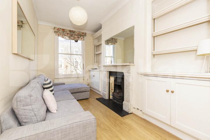 4 bedroom 2 bathroom maisonette with private garden Northchurch Road, Islington